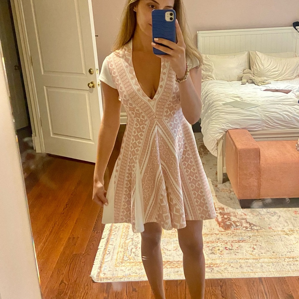 Beautiful Pink & White Dress 💖